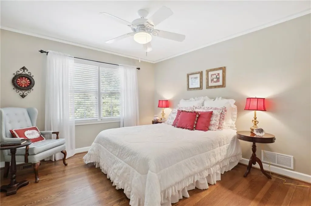 6160 Rivercliffe Drive, Sandy Springs, Georgia 30328, 6 Bedrooms Bedrooms, ,4 BathroomsBathrooms,Residential,Sold,6160 Rivercliffe Drive,7049446