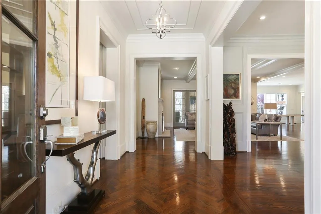 744 Moores Mill Road Nw, Atlanta, Georgia 30327, 5 Bedrooms Bedrooms, ,5 BathroomsBathrooms,Residential,Sold,744 Moores Mill Road Nw,5988857