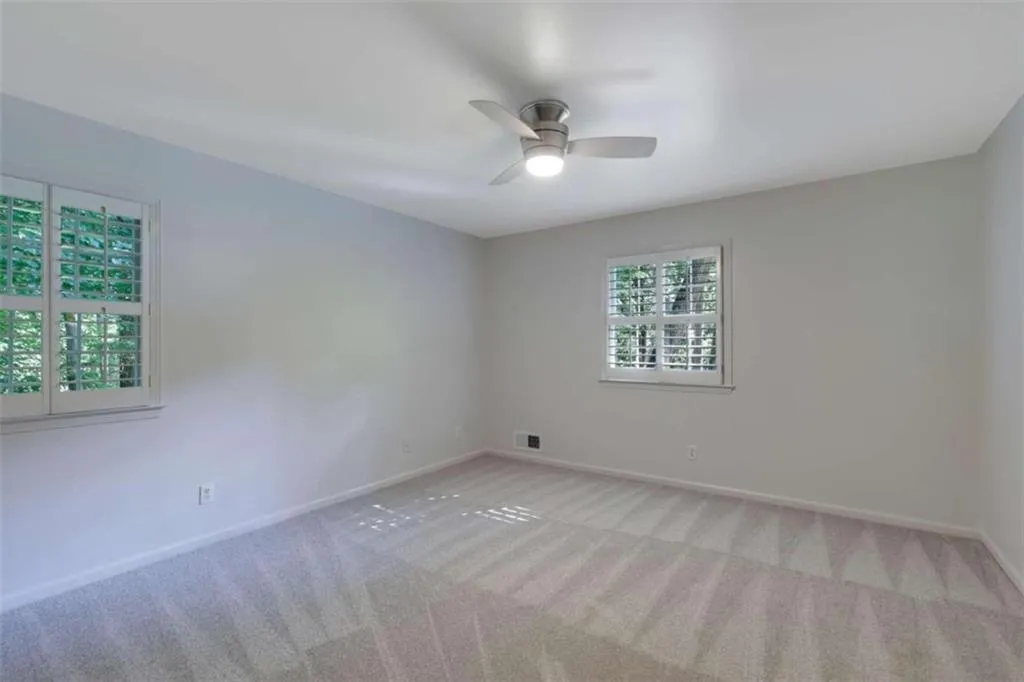 325 Hunters Glen Court Ne, Sandy Springs, Georgia 30328, 4 Bedrooms Bedrooms, ,3 BathroomsBathrooms,Residential,Sold,325 Hunters Glen Court Ne,6916098