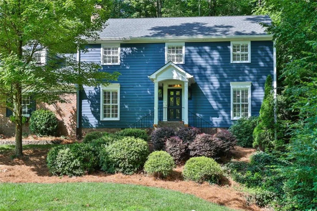325 Hunters Glen Court Ne, Sandy Springs, Georgia 30328, 4 Bedrooms Bedrooms, ,3 BathroomsBathrooms,Residential,Sold,325 Hunters Glen Court Ne,6916098