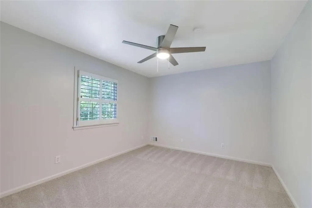 325 Hunters Glen Court Ne, Sandy Springs, Georgia 30328, 4 Bedrooms Bedrooms, ,3 BathroomsBathrooms,Residential,Sold,325 Hunters Glen Court Ne,6916098
