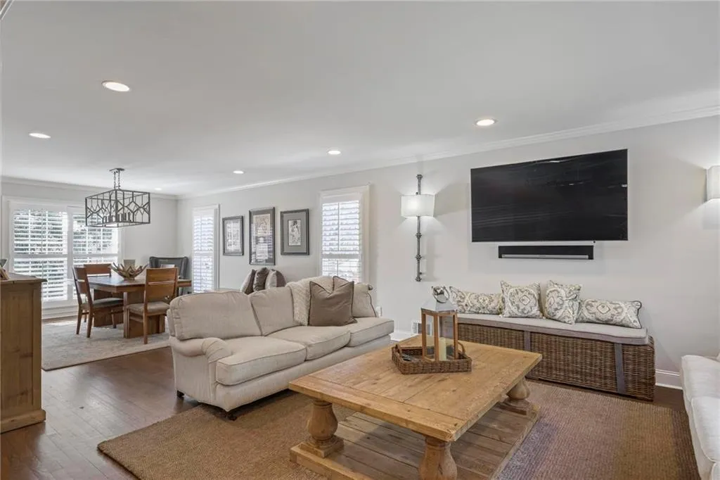 60 Brandon Ridge Drive, Sandy Springs, Georgia 30328, 5 Bedrooms Bedrooms, ,3 BathroomsBathrooms,Residential,Sold,60 Brandon Ridge Drive,7547616
