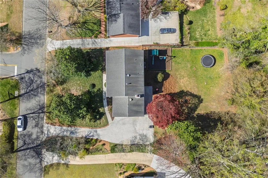 60 Brandon Ridge Drive, Sandy Springs, Georgia 30328, 5 Bedrooms Bedrooms, ,3 BathroomsBathrooms,Residential,Sold,60 Brandon Ridge Drive,7547616