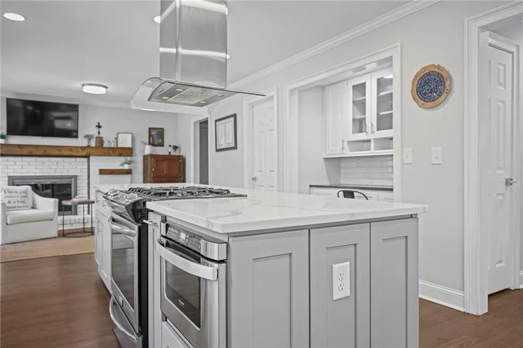 60 Brandon Ridge Drive, Sandy Springs, Georgia 30328, 5 Bedrooms Bedrooms, ,3 BathroomsBathrooms,Residential,Sold,60 Brandon Ridge Drive,7547616