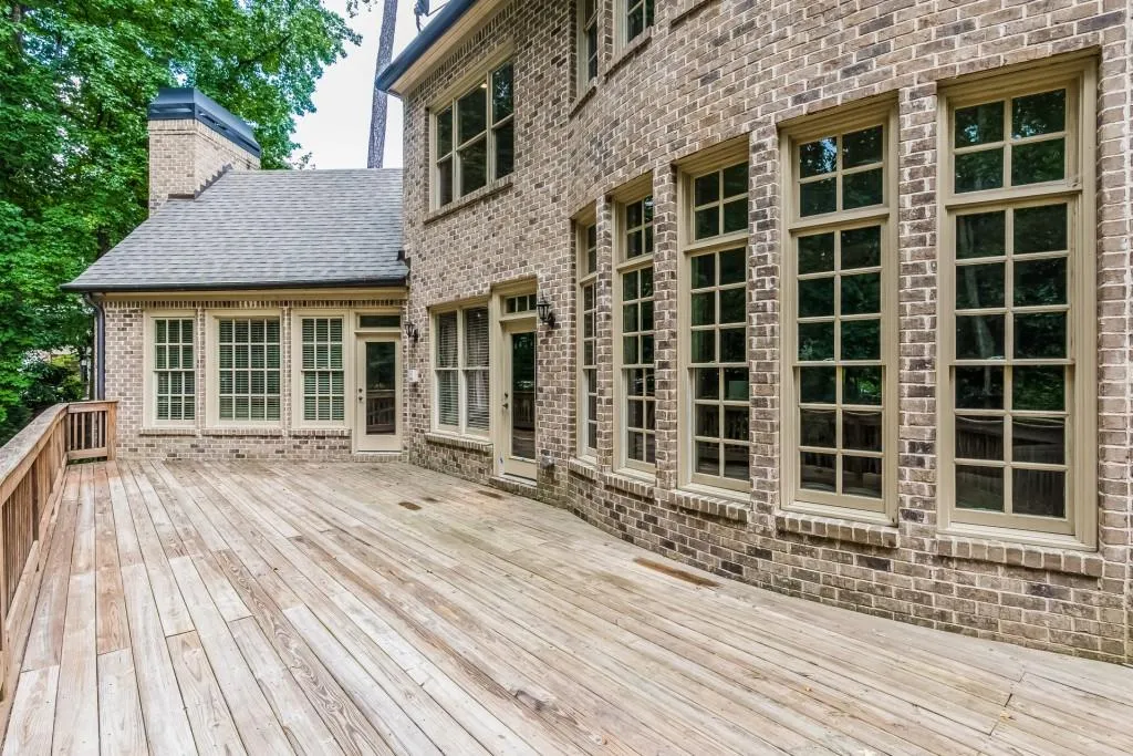 590 Windsor Parkway, Sandy Springs, Georgia 30342, 5 Bedrooms Bedrooms, ,5 BathroomsBathrooms,Residential,Sold,590 Windsor Parkway,5941435