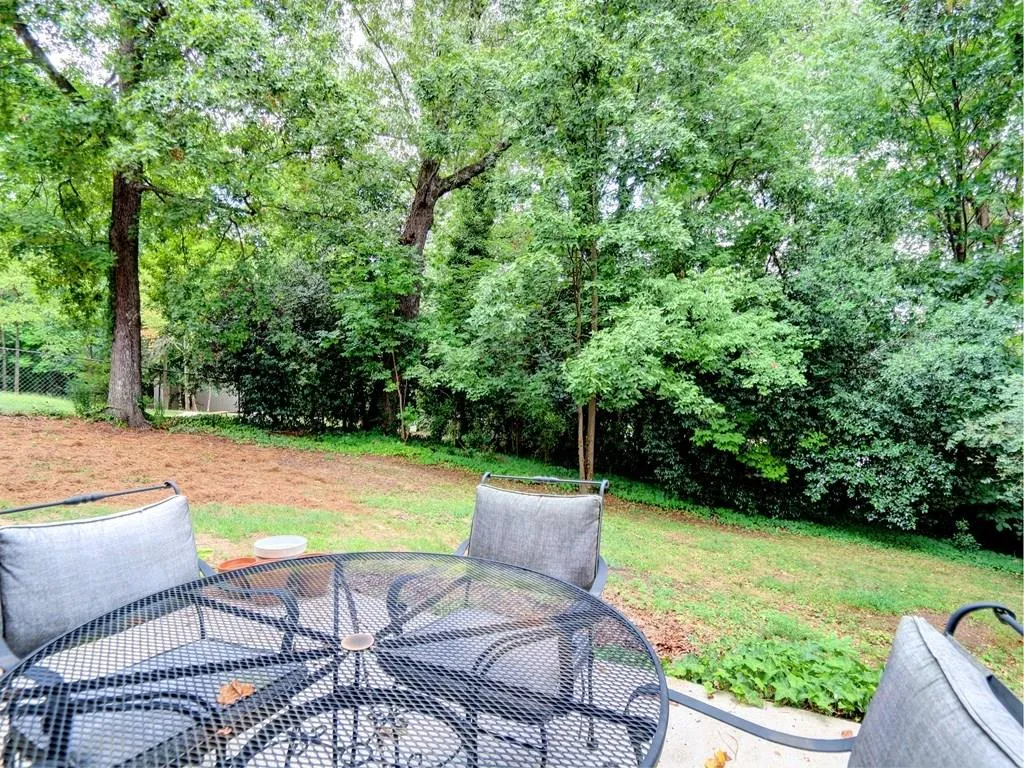 575 Wyncourtney Drive, Sandy Springs, Georgia 30328, 4 Bedrooms Bedrooms, ,2 BathroomsBathrooms,Residential,Sold,575 Wyncourtney Drive,5732575