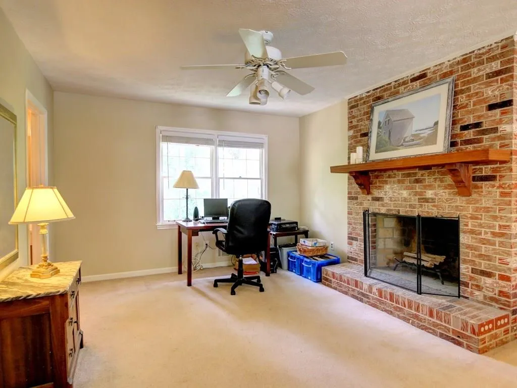 575 Wyncourtney Drive, Sandy Springs, Georgia 30328, 4 Bedrooms Bedrooms, ,2 BathroomsBathrooms,Residential,Sold,575 Wyncourtney Drive,5732575