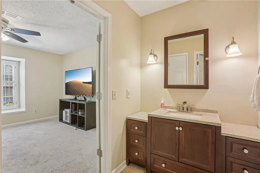 Sandy Springs, Georgia 30327, 2 Bedrooms Bedrooms, 0 ,2 BathroomsBathrooms,Residential,For Sale,7819411
