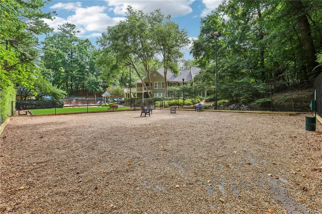 Sandy Springs, Georgia 30327, 2 Bedrooms Bedrooms, 0 ,2 BathroomsBathrooms,Residential,For Sale,7819411