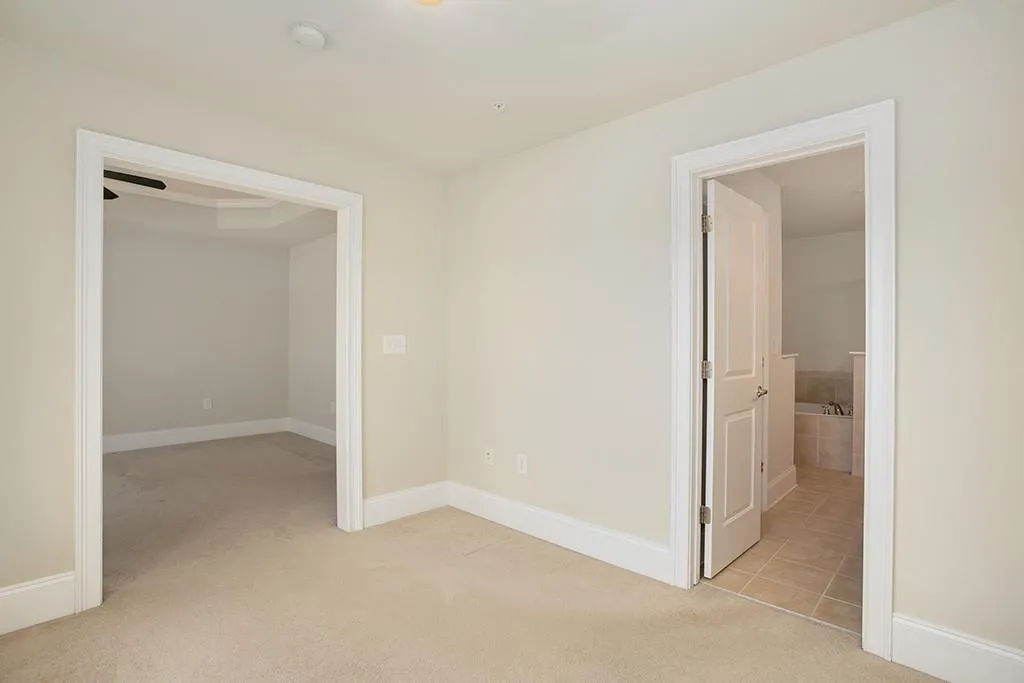 879 Perennial Drive Unit 112, Sandy Springs, Georgia 30328, 2 Bedrooms Bedrooms, ,2 BathroomsBathrooms,Residential,Sold,879 Perennial Drive Unit 112,6045405