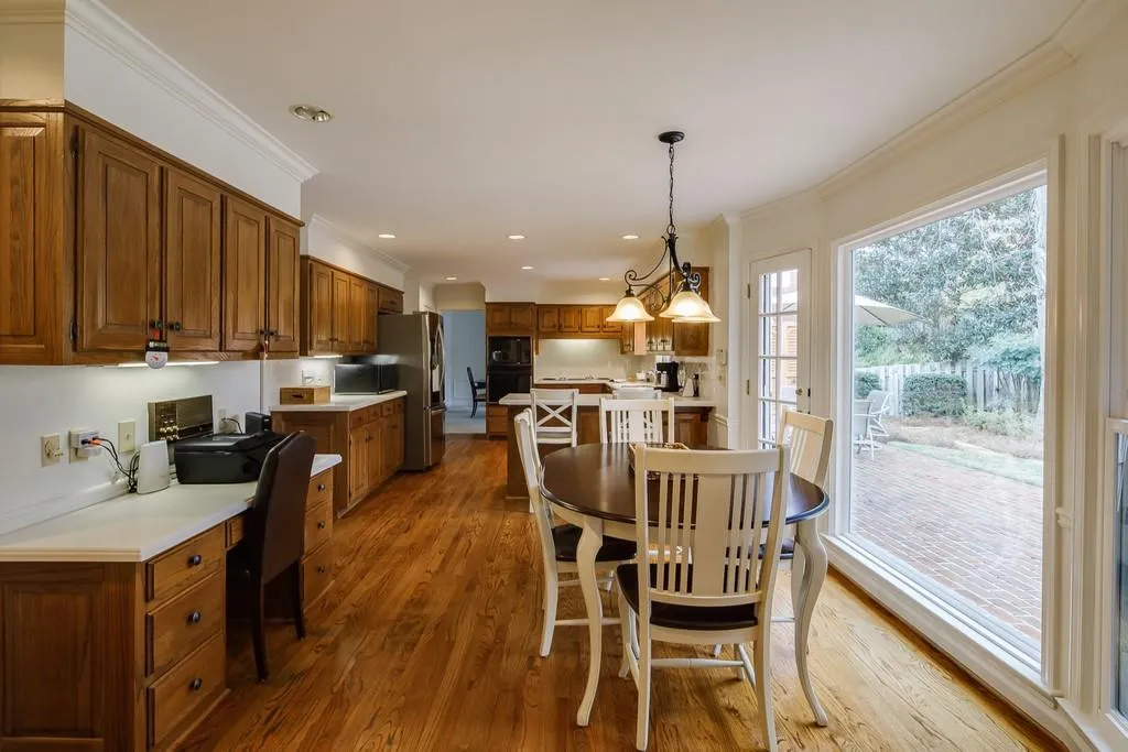 1710 Redbourne Drive, Sandy Springs, Georgia 30350, 4 Bedrooms Bedrooms, ,4 BathroomsBathrooms,Residential,Sold,1710 Redbourne Drive,6816893