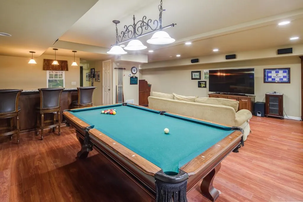 1710 Redbourne Drive, Sandy Springs, Georgia 30350, 4 Bedrooms Bedrooms, ,4 BathroomsBathrooms,Residential,Sold,1710 Redbourne Drive,6816893