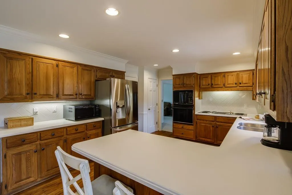 1710 Redbourne Drive, Sandy Springs, Georgia 30350, 4 Bedrooms Bedrooms, ,4 BathroomsBathrooms,Residential,Sold,1710 Redbourne Drive,6816893
