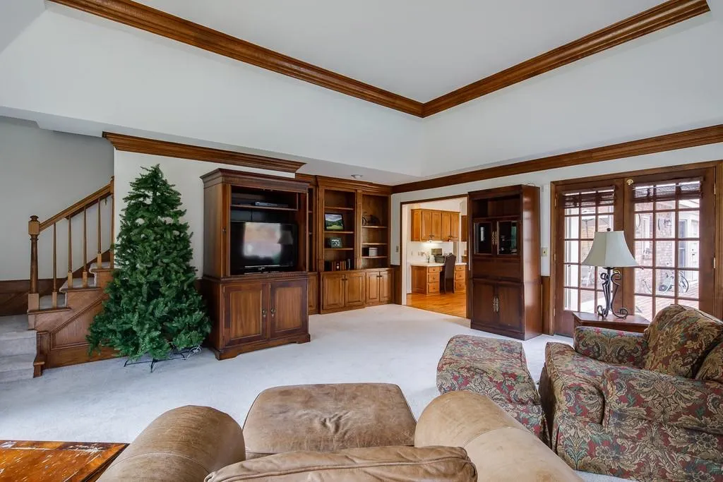 1710 Redbourne Drive, Sandy Springs, Georgia 30350, 4 Bedrooms Bedrooms, ,4 BathroomsBathrooms,Residential,Sold,1710 Redbourne Drive,6816893