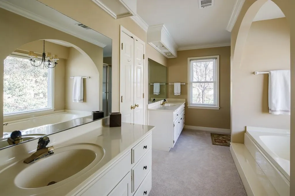 1710 Redbourne Drive, Sandy Springs, Georgia 30350, 4 Bedrooms Bedrooms, ,4 BathroomsBathrooms,Residential,Sold,1710 Redbourne Drive,6816893