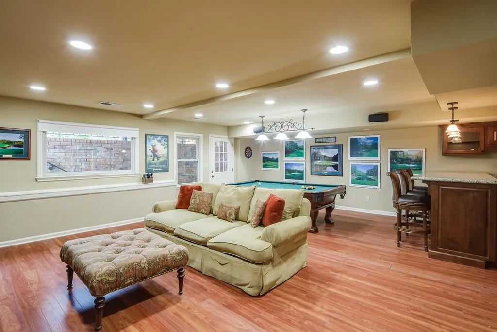 1710 Redbourne Drive, Sandy Springs, Georgia 30350, 4 Bedrooms Bedrooms, ,4 BathroomsBathrooms,Residential,Sold,1710 Redbourne Drive,6816893