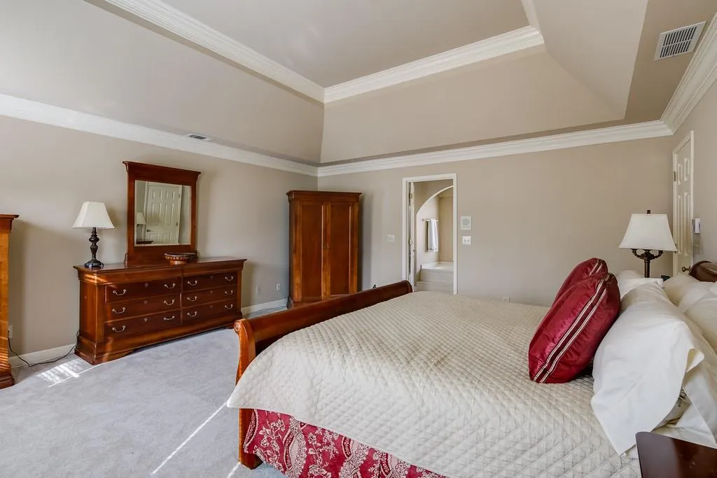 1710 Redbourne Drive, Sandy Springs, Georgia 30350, 4 Bedrooms Bedrooms, ,4 BathroomsBathrooms,Residential,Sold,1710 Redbourne Drive,6816893