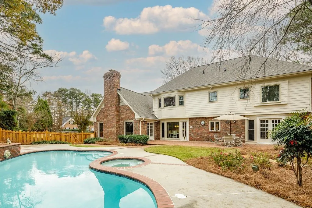 1710 Redbourne Drive, Sandy Springs, Georgia 30350, 4 Bedrooms Bedrooms, ,4 BathroomsBathrooms,Residential,Sold,1710 Redbourne Drive,6816893