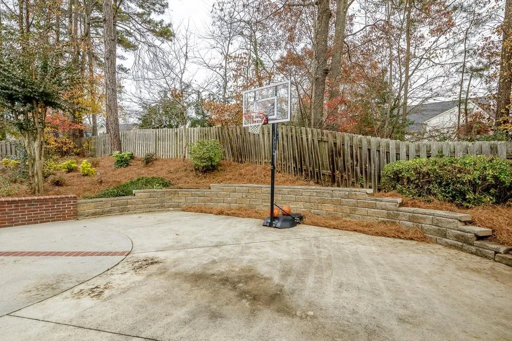 1710 Redbourne Drive, Sandy Springs, Georgia 30350, 4 Bedrooms Bedrooms, ,4 BathroomsBathrooms,Residential,Sold,1710 Redbourne Drive,6816893