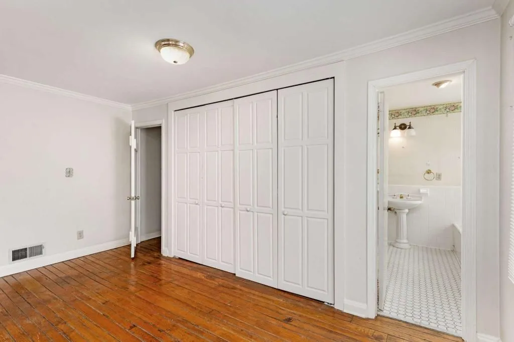 4750 Rebel Trail, Atlanta, Georgia 30327, 3 Bedrooms Bedrooms, ,2 BathroomsBathrooms,Residential,Sold,4750 Rebel Trail,7508297