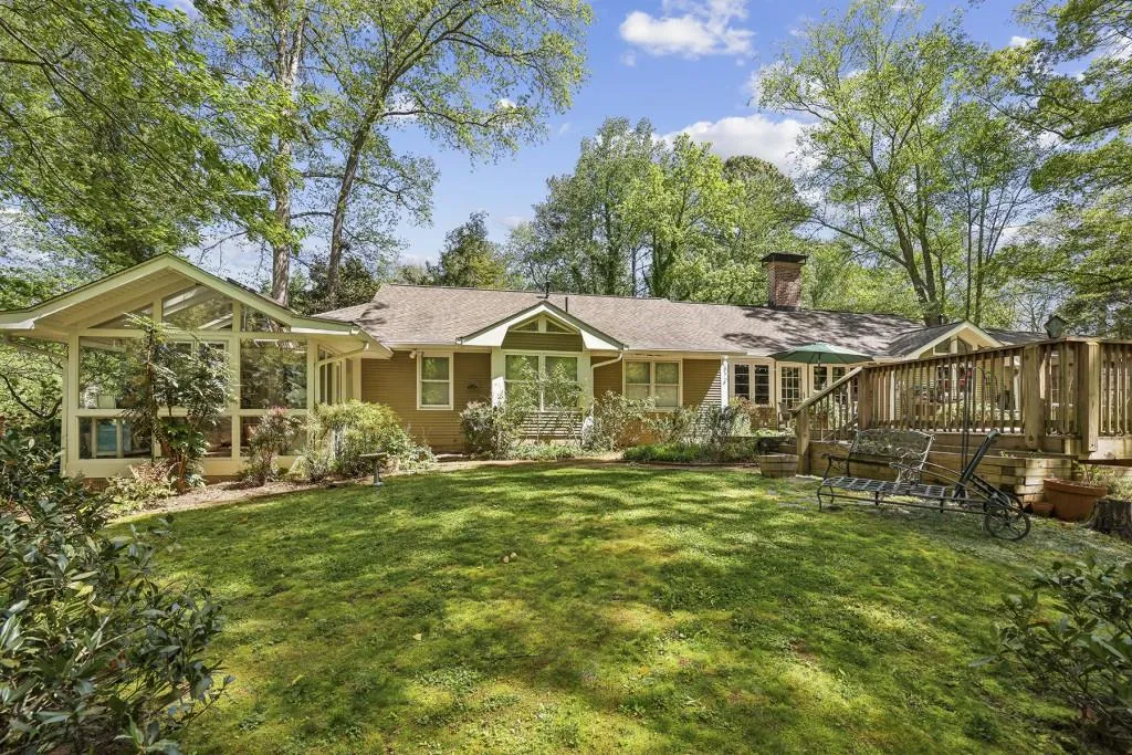 4750 Rebel Trail, Atlanta, Georgia 30327, 3 Bedrooms Bedrooms, ,2 BathroomsBathrooms,Residential,Sold,4750 Rebel Trail,7508297