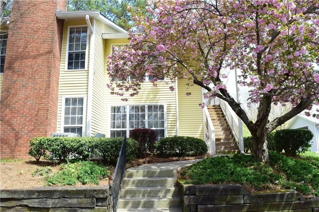 6818 Glenridge Drive Unit H, Sandy Springs, Georgia 30328, 1 Bedroom Bedrooms, ,1 BathroomBathrooms,Residential,Sold,6818 Glenridge Drive Unit H,6528025 6818 Glenridge Drive Unit H, Sandy Springs, Georgia 30328, 1 Bedroom Bedrooms, ,1 BathroomBathrooms,Residential,Sold,6818 Glenridge Drive Unit H,6528025