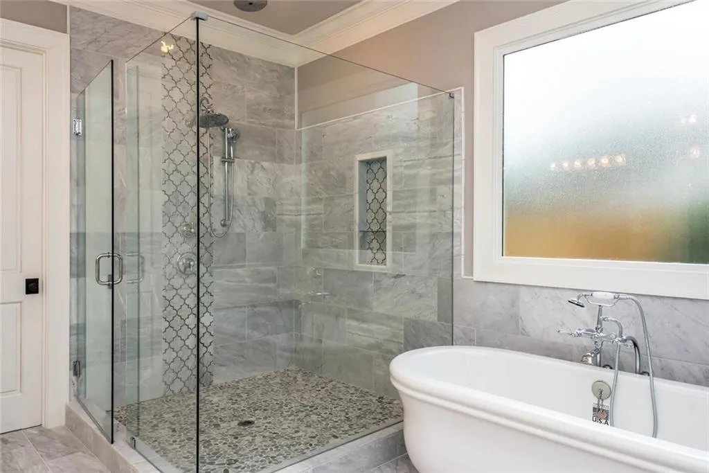 645 W Powderhorn Road, Atlanta, Georgia 30342, 7 Bedrooms Bedrooms, ,7 BathroomsBathrooms,Residential,Sold,645 W Powderhorn Road,6839873