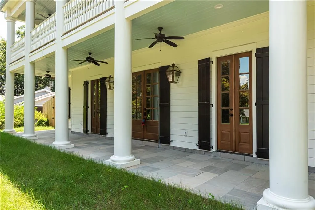 645 W Powderhorn Road, Atlanta, Georgia 30342, 7 Bedrooms Bedrooms, ,7 BathroomsBathrooms,Residential,Sold,645 W Powderhorn Road,6839873