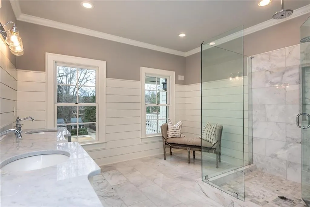 645 W Powderhorn Road, Atlanta, Georgia 30342, 7 Bedrooms Bedrooms, ,7 BathroomsBathrooms,Residential,Sold,645 W Powderhorn Road,6839873