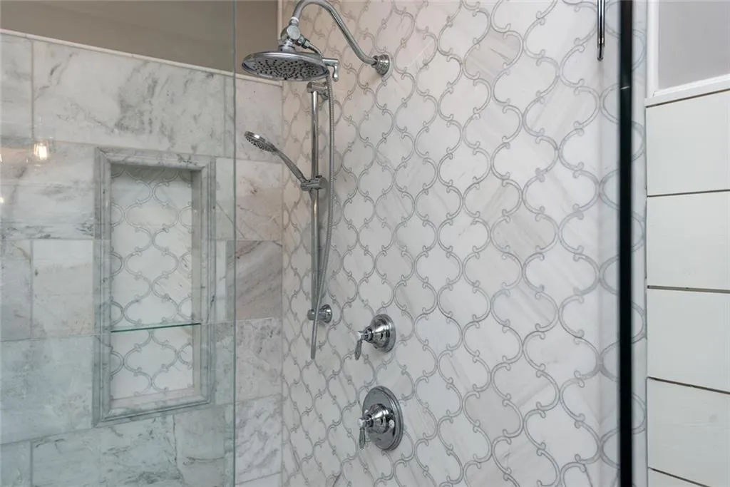 645 W Powderhorn Road, Atlanta, Georgia 30342, 7 Bedrooms Bedrooms, ,7 BathroomsBathrooms,Residential,Sold,645 W Powderhorn Road,6839873