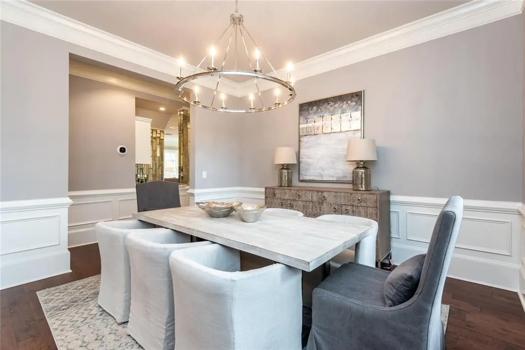 645 W Powderhorn Road, Atlanta, Georgia 30342, 7 Bedrooms Bedrooms, ,7 BathroomsBathrooms,Residential,Sold,645 W Powderhorn Road,6839873