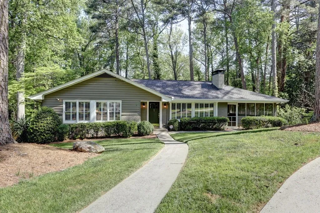 355 Amberidge Trail, Sandy Springs, Georgia 30328, 4 Bedrooms Bedrooms, ,3 BathroomsBathrooms,Residential,Sold,355 Amberidge Trail,5838657