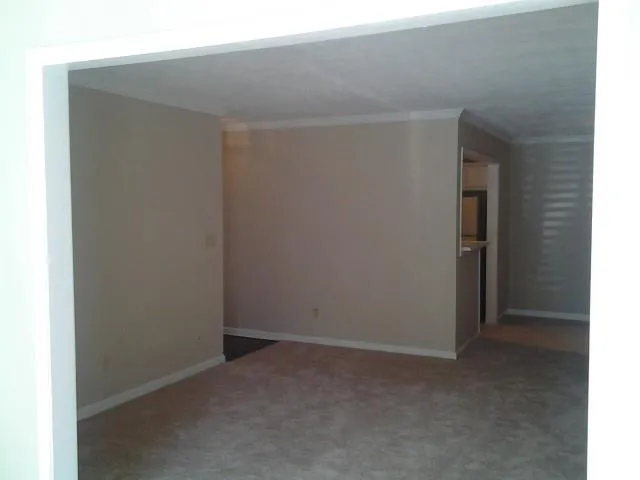 206 Natchez Trace, Atlanta, Georgia 30350, 2 Bedrooms Bedrooms, ,1 BathroomBathrooms,Residential,Sold,206 Natchez Trace,5617975