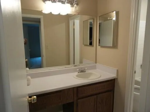 206 Natchez Trace, Atlanta, Georgia 30350, 2 Bedrooms Bedrooms, ,1 BathroomBathrooms,Residential,Sold,206 Natchez Trace,5617975