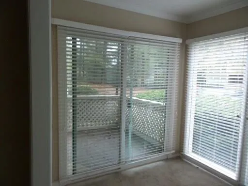 206 Natchez Trace, Atlanta, Georgia 30350, 2 Bedrooms Bedrooms, ,1 BathroomBathrooms,Residential,Sold,206 Natchez Trace,5617975