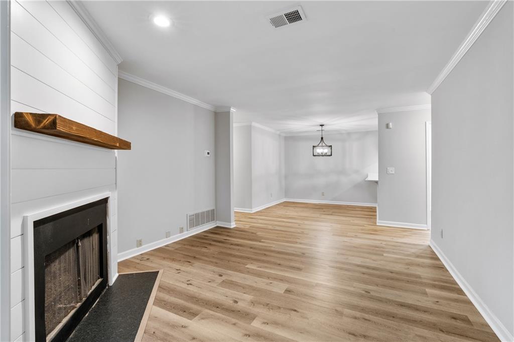 304 Barrington Hills Drive, Sandy Springs, Georgia 30350, 2 Bedrooms Bedrooms, ,2 BathroomsBathrooms,Residential,Sold,304 Barrington Hills Drive,7297991