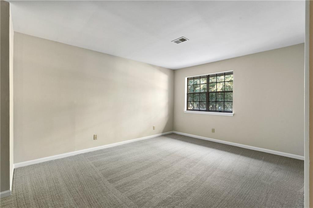 304 Barrington Hills Drive, Sandy Springs, Georgia 30350, 2 Bedrooms Bedrooms, ,2 BathroomsBathrooms,Residential,Sold,304 Barrington Hills Drive,7297991