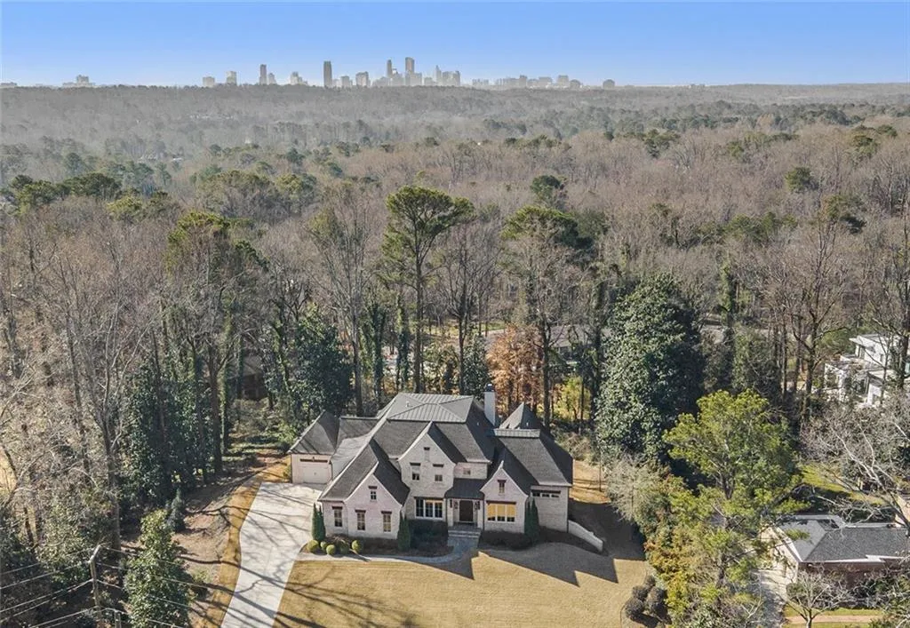 1005 W Kingston Drive, Atlanta, Georgia 30342, 5 Bedrooms Bedrooms, ,5 BathroomsBathrooms,Residential,Sold,1005 W Kingston Drive,7526933