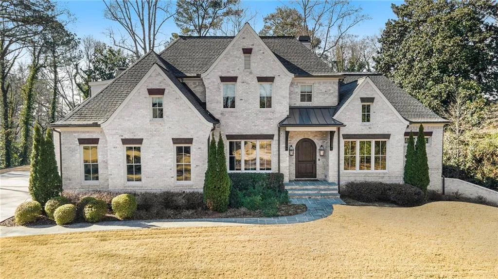 1005 W Kingston Drive, Atlanta, Georgia 30342, 5 Bedrooms Bedrooms, ,5 BathroomsBathrooms,Residential,Sold,1005 W Kingston Drive,7526933