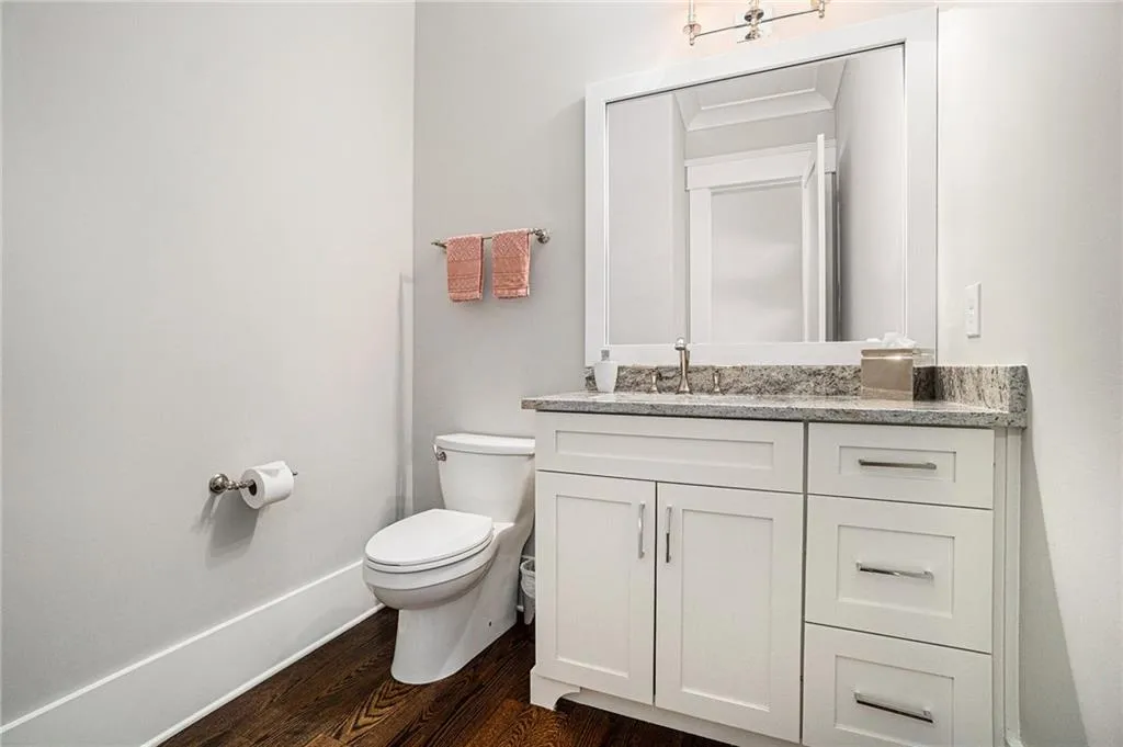 1005 W Kingston Drive, Atlanta, Georgia 30342, 5 Bedrooms Bedrooms, ,5 BathroomsBathrooms,Residential,Sold,1005 W Kingston Drive,7526933