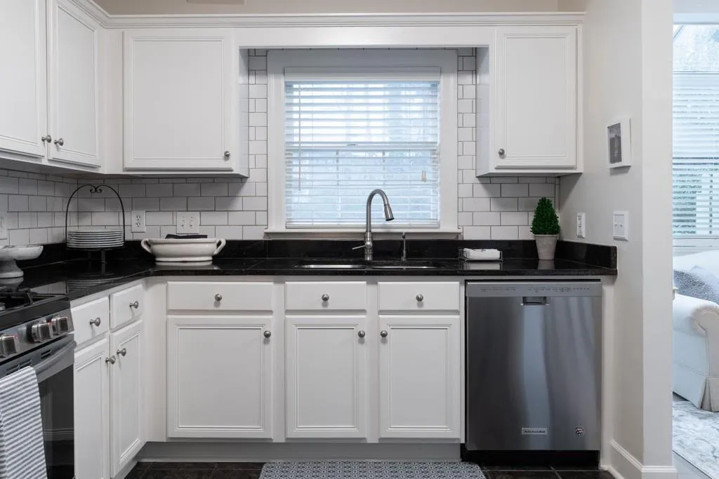 12 Mount Vernon Circle, Atlanta, Georgia 30338, 2 Bedrooms Bedrooms, ,2 BathroomsBathrooms,Residential,Sold,12 Mount Vernon Circle,7179822