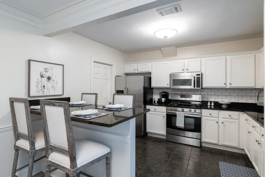 12 Mount Vernon Circle, Atlanta, Georgia 30338, 2 Bedrooms Bedrooms, ,2 BathroomsBathrooms,Residential,Sold,12 Mount Vernon Circle,7179822