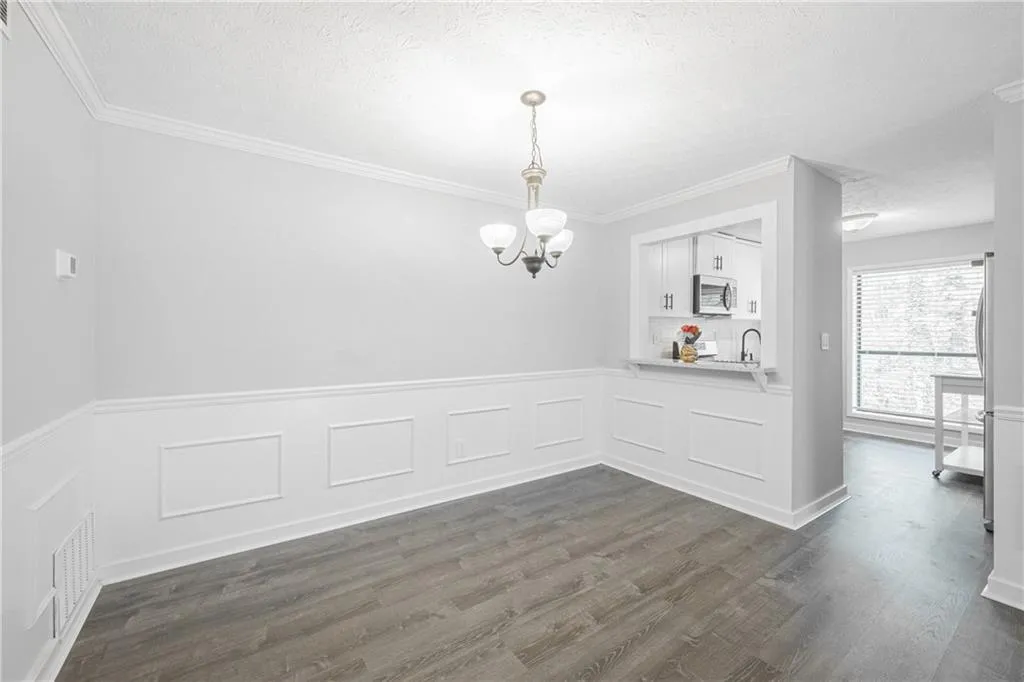 1606 Woodcliff Drive, Atlanta, Georgia 30350, 2 Bedrooms Bedrooms, ,2 BathroomsBathrooms,Residential,Sold,1606 Woodcliff Drive,7222195