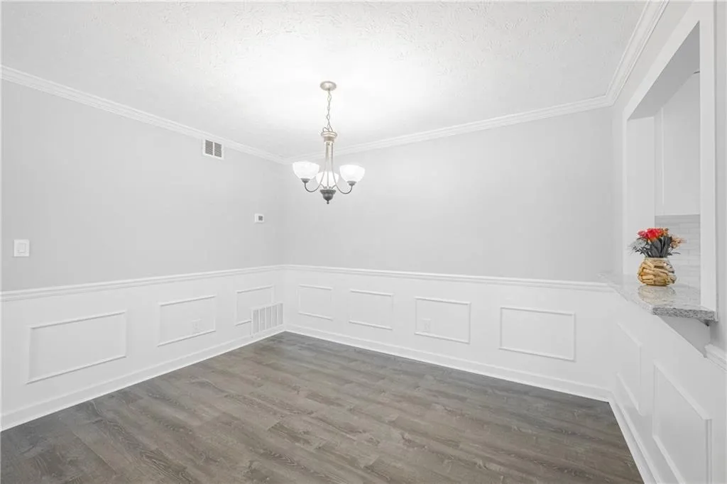 1606 Woodcliff Drive, Atlanta, Georgia 30350, 2 Bedrooms Bedrooms, ,2 BathroomsBathrooms,Residential,Sold,1606 Woodcliff Drive,7222195