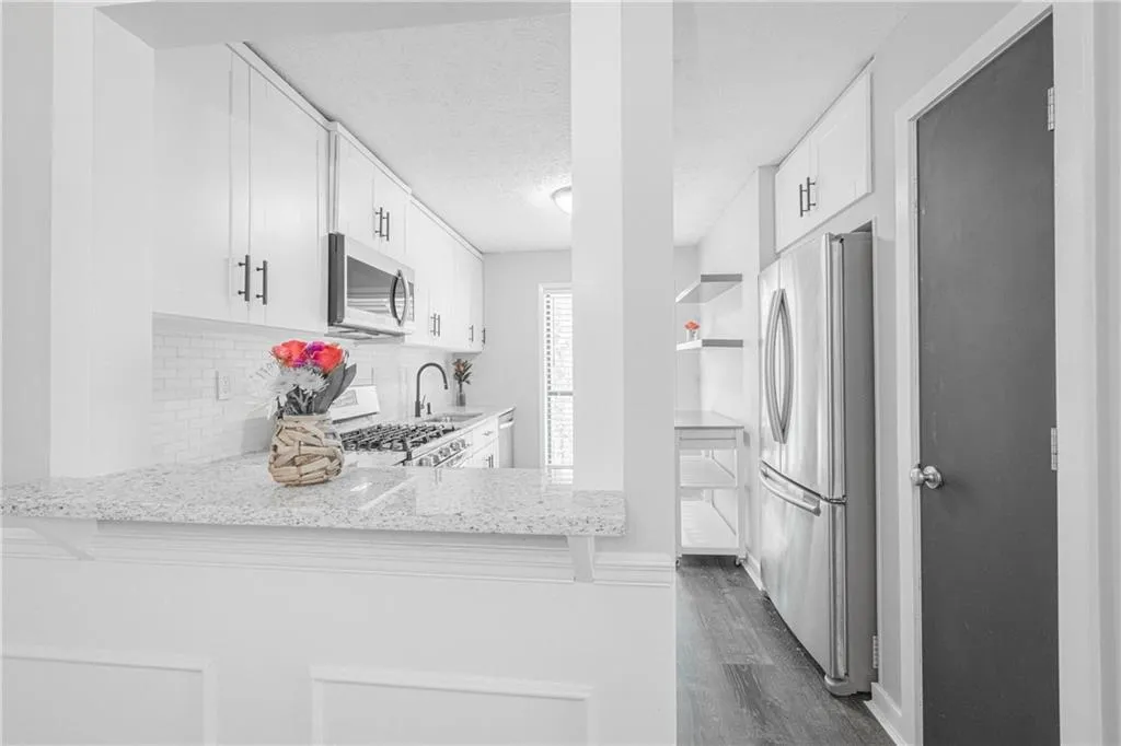 1606 Woodcliff Drive, Atlanta, Georgia 30350, 2 Bedrooms Bedrooms, ,2 BathroomsBathrooms,Residential,Sold,1606 Woodcliff Drive,7222195