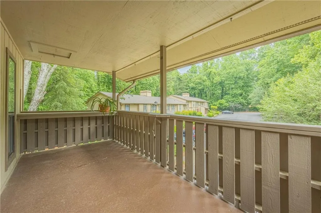 1606 Woodcliff Drive, Atlanta, Georgia 30350, 2 Bedrooms Bedrooms, ,2 BathroomsBathrooms,Residential,Sold,1606 Woodcliff Drive,7222195