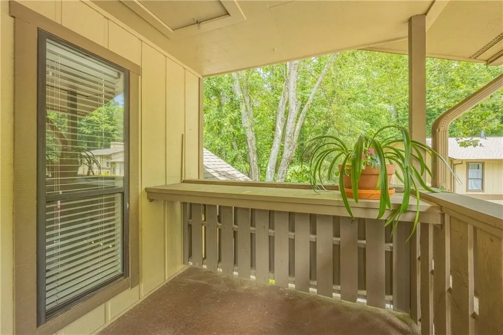 1606 Woodcliff Drive, Atlanta, Georgia 30350, 2 Bedrooms Bedrooms, ,2 BathroomsBathrooms,Residential,Sold,1606 Woodcliff Drive,7222195