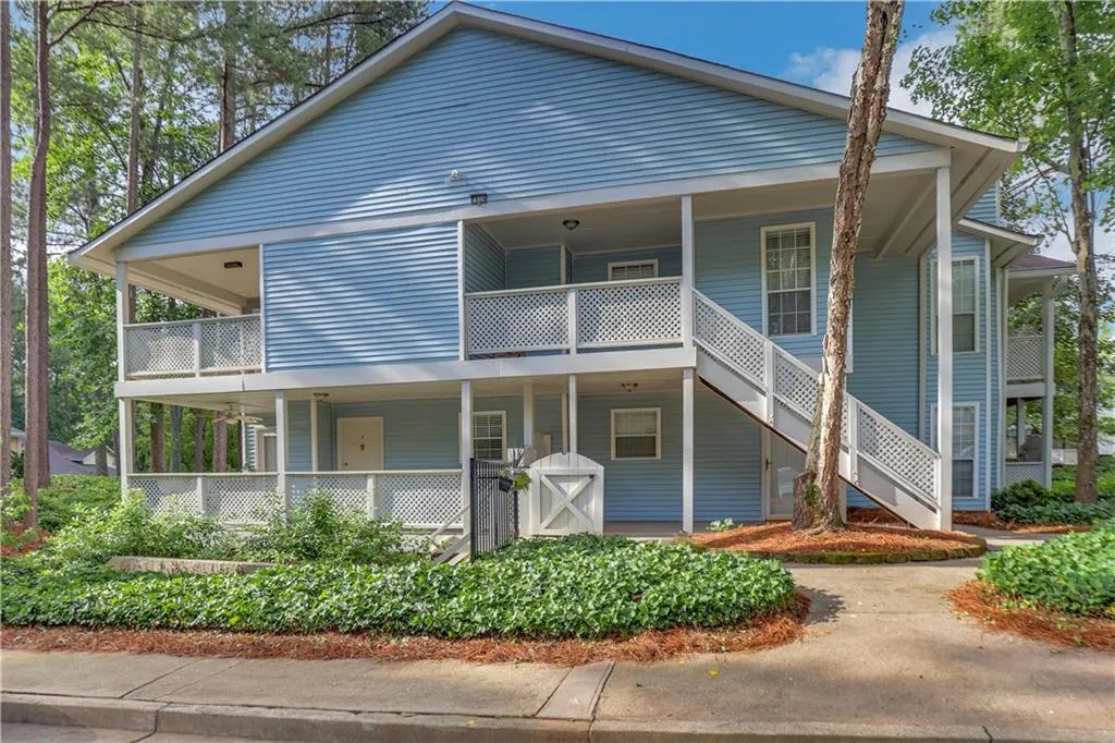 6814 Glenridge Drive Unit A, Sandy Springs, Georgia 30328, 2 Bedrooms Bedrooms, ,2 BathroomsBathrooms,Residential,Sold,6814 Glenridge Drive Unit A,7062884