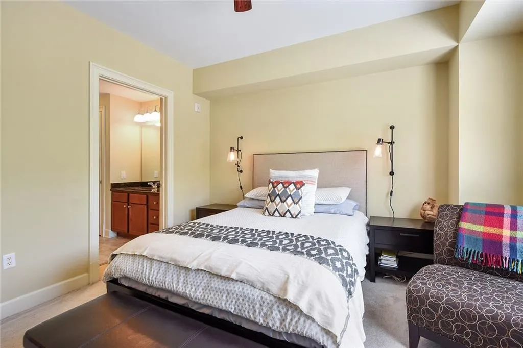 200 River Vista Drive Unit 423, Atlanta, Georgia 30339, 2 Bedrooms Bedrooms, ,2 BathroomsBathrooms,Residential,Sold,200 River Vista Drive Unit 423,5826148