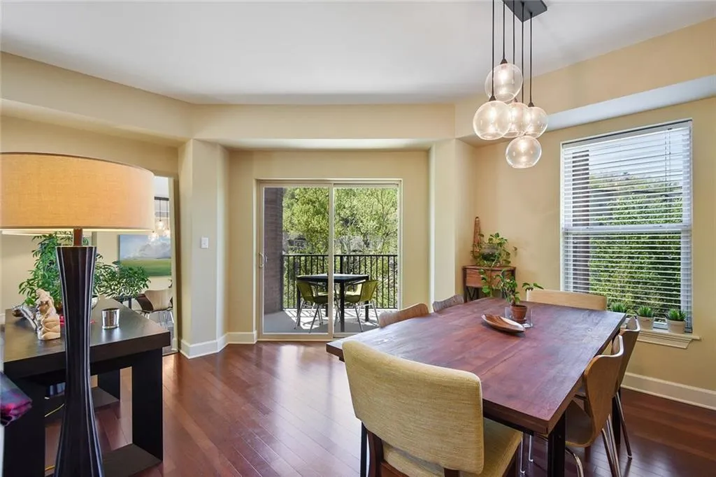 200 River Vista Drive Unit 423, Atlanta, Georgia 30339, 2 Bedrooms Bedrooms, ,2 BathroomsBathrooms,Residential,Sold,200 River Vista Drive Unit 423,5826148